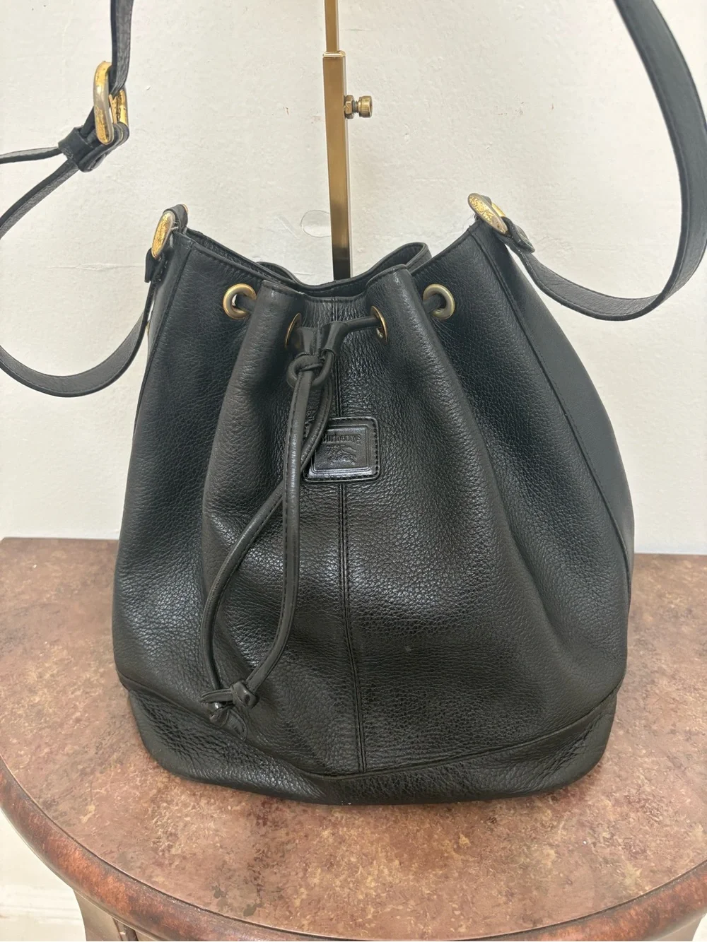 burberrys vintage black leather bucket bag nova check drawstring shoulder bag